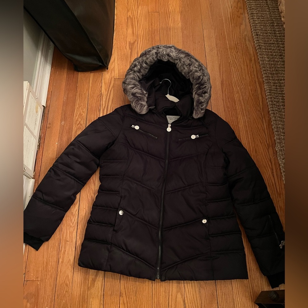Women’s Nautica puffer XL